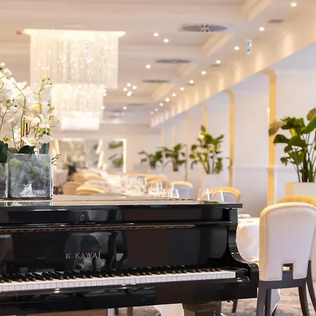 斯波廷酒店 4* 里米尼